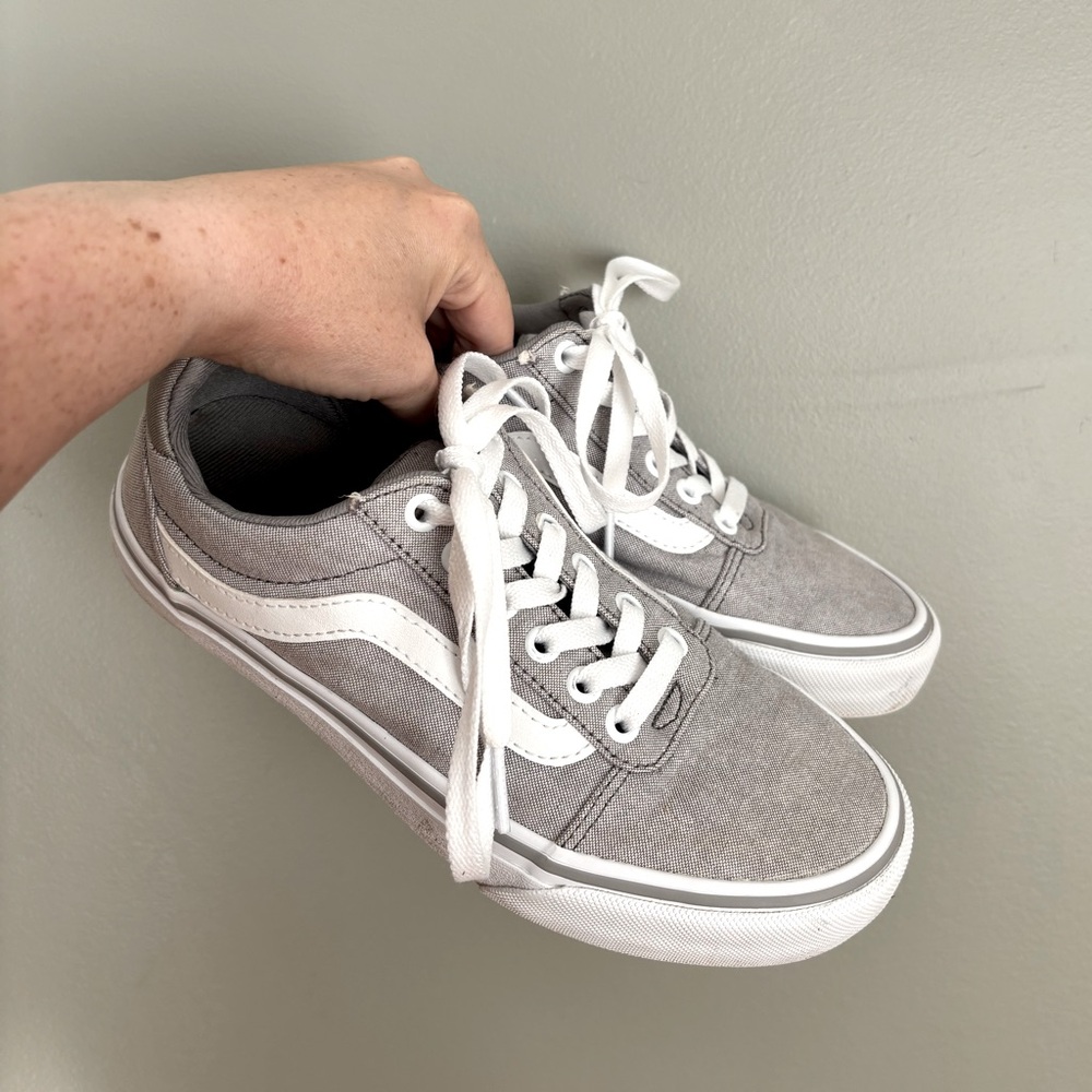 Vans Old Skool Shoe | Size 6.5 Women’s | grey and white